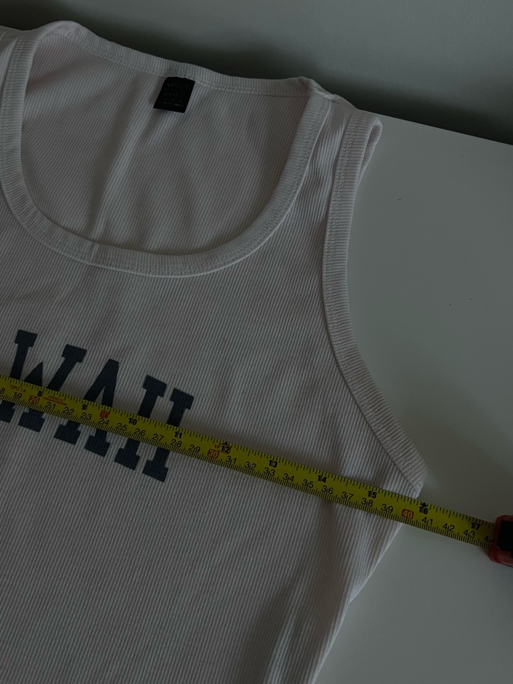 HAWAII Ribbed Crop Tank Top - Picture 3 of 4